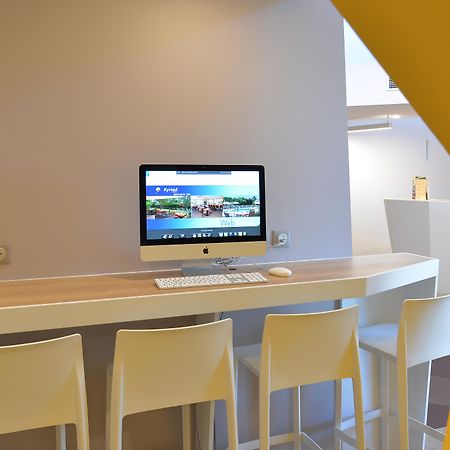 Kyriad Montpellier Est - Lunel Люнель Экстерьер фото