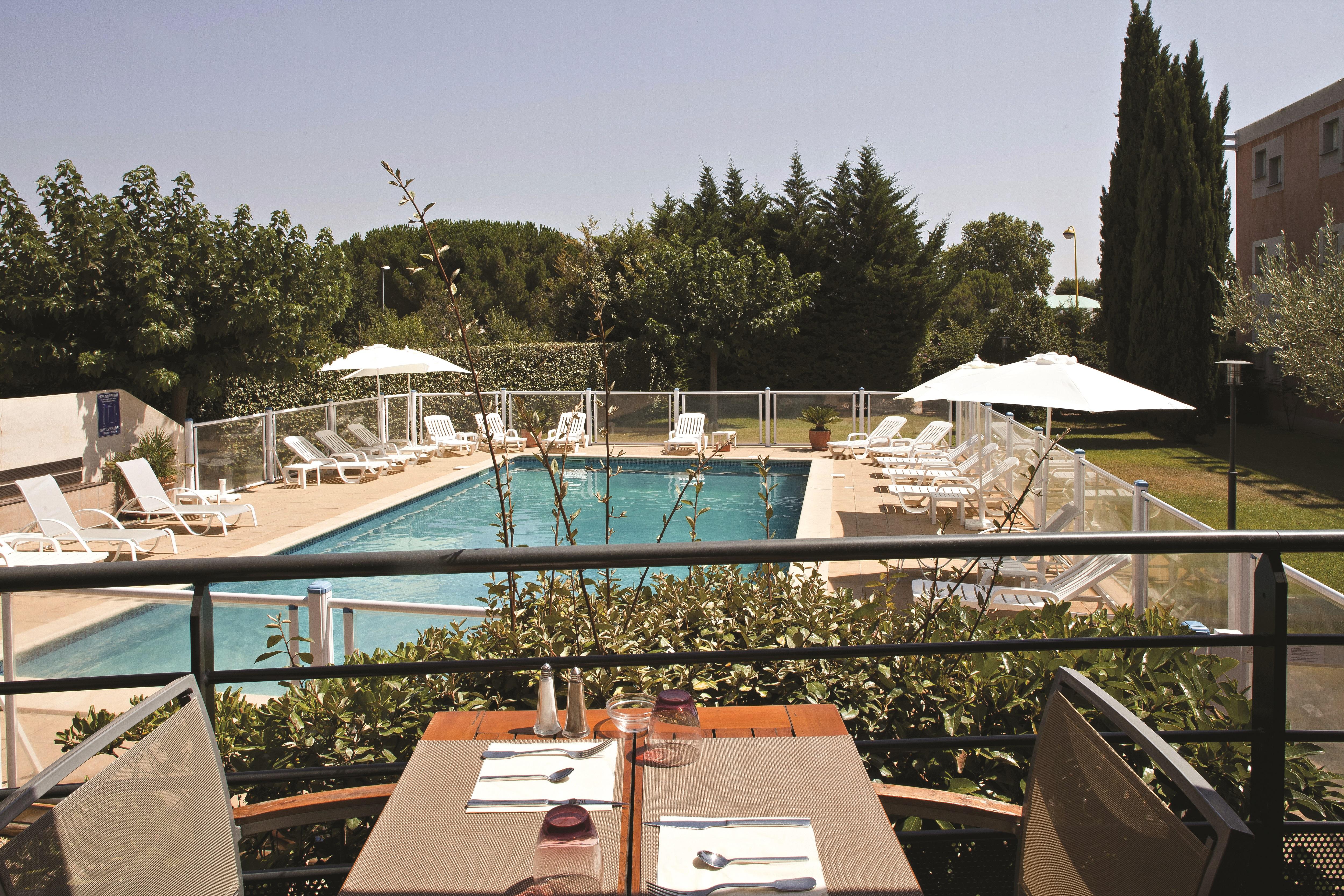 Kyriad Montpellier Est - Lunel Люнель Экстерьер фото