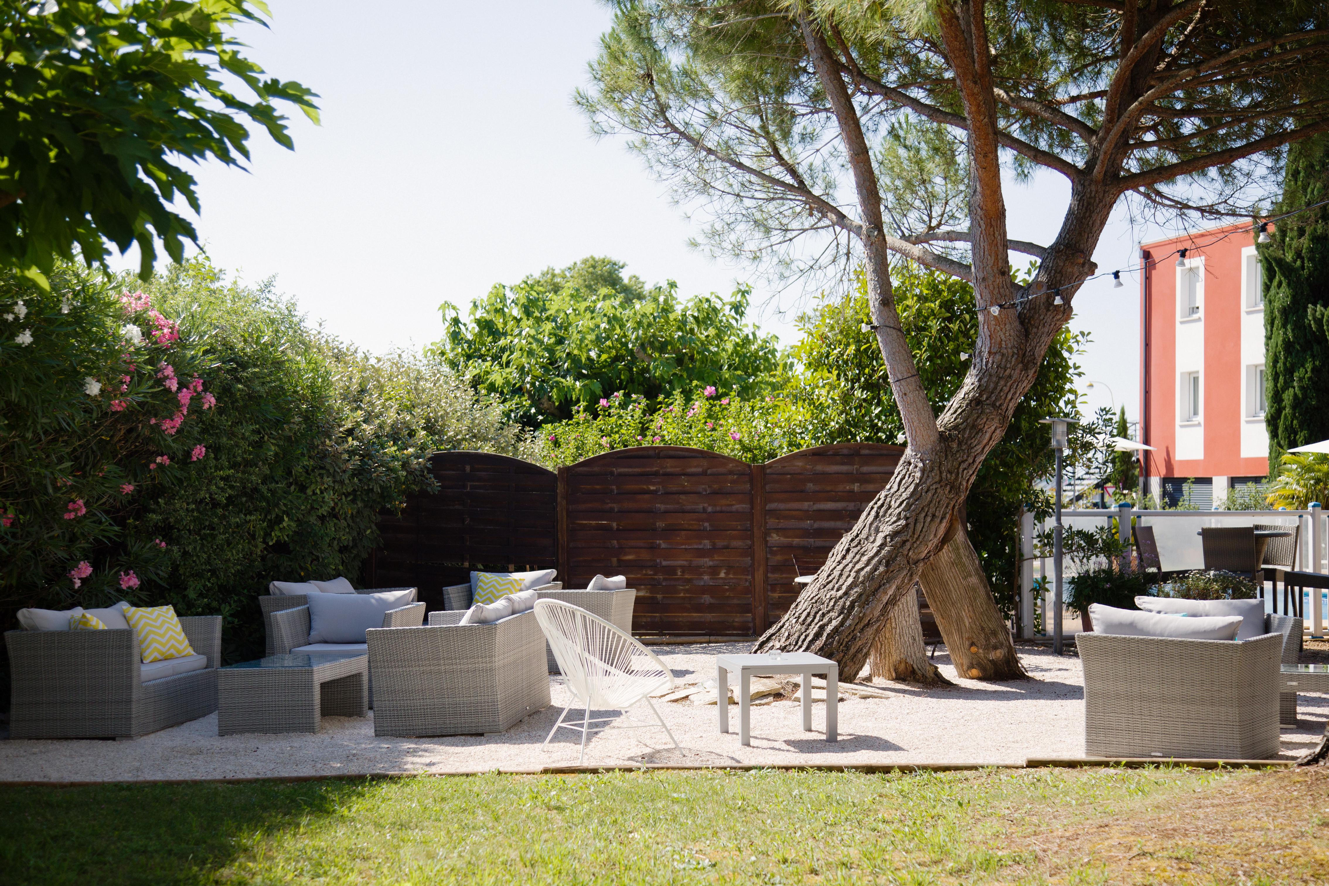 Kyriad Montpellier Est - Lunel Люнель Экстерьер фото