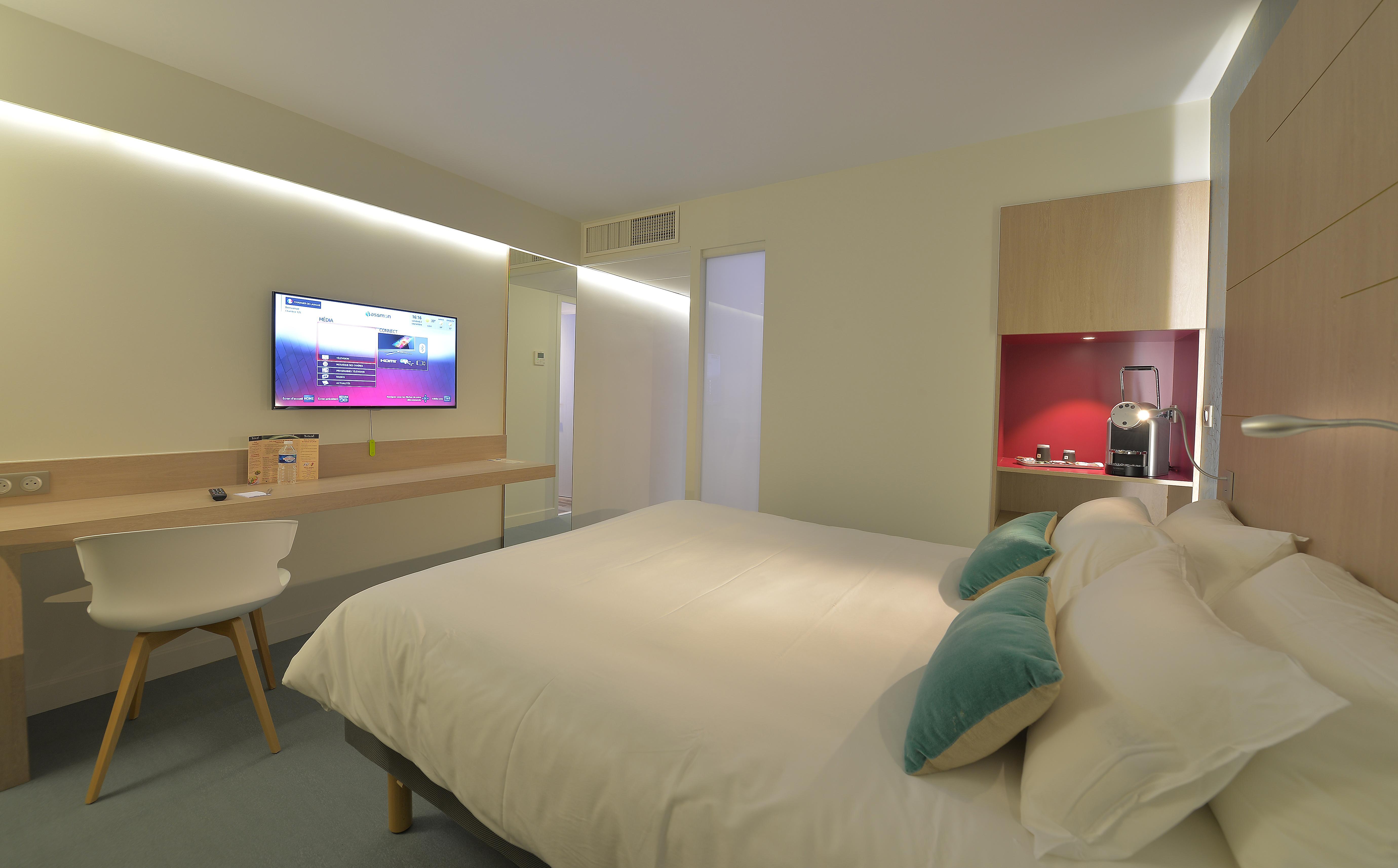 Kyriad Montpellier Est - Lunel Люнель Экстерьер фото