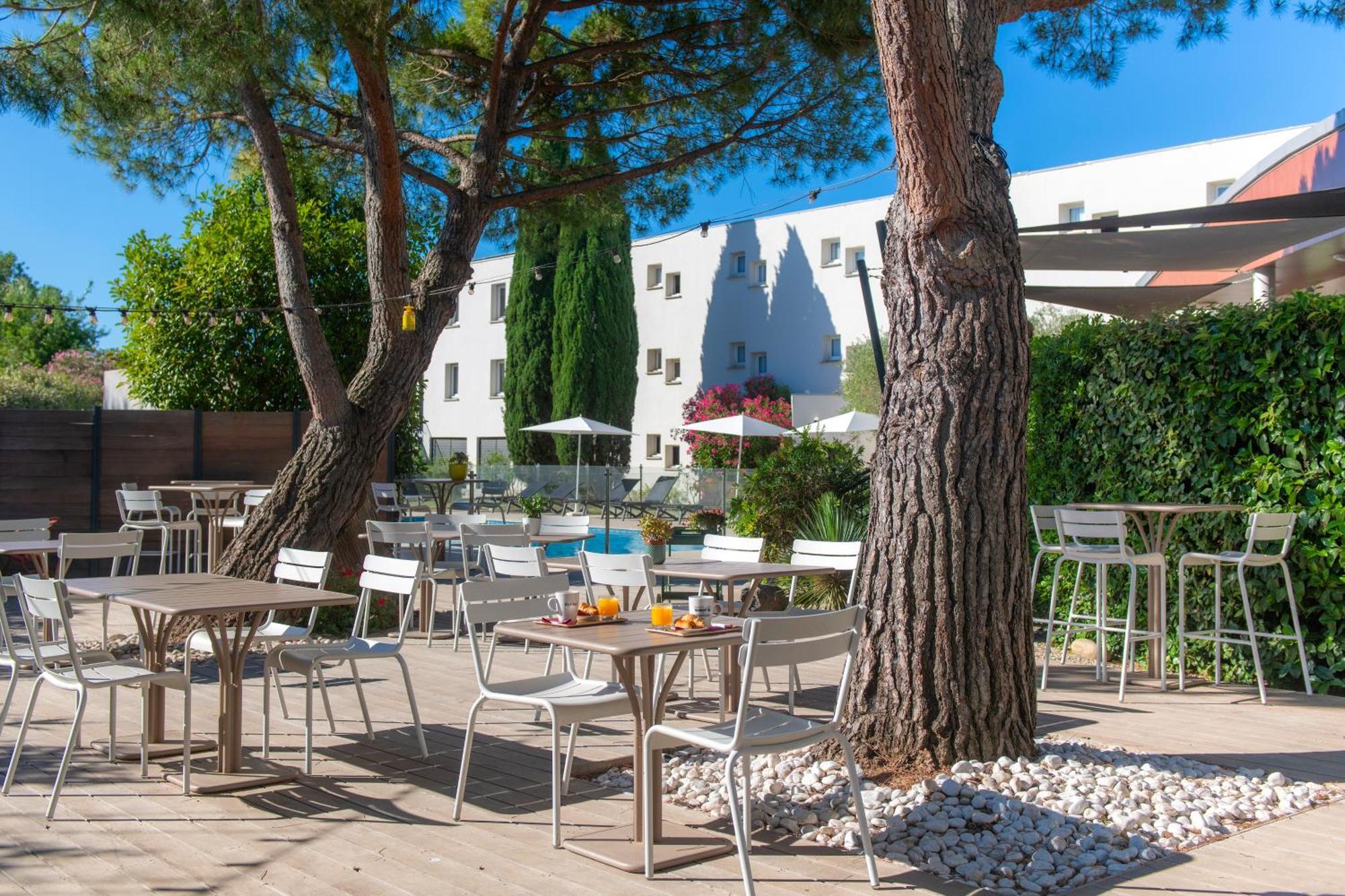 Kyriad Montpellier Est - Lunel Люнель Экстерьер фото