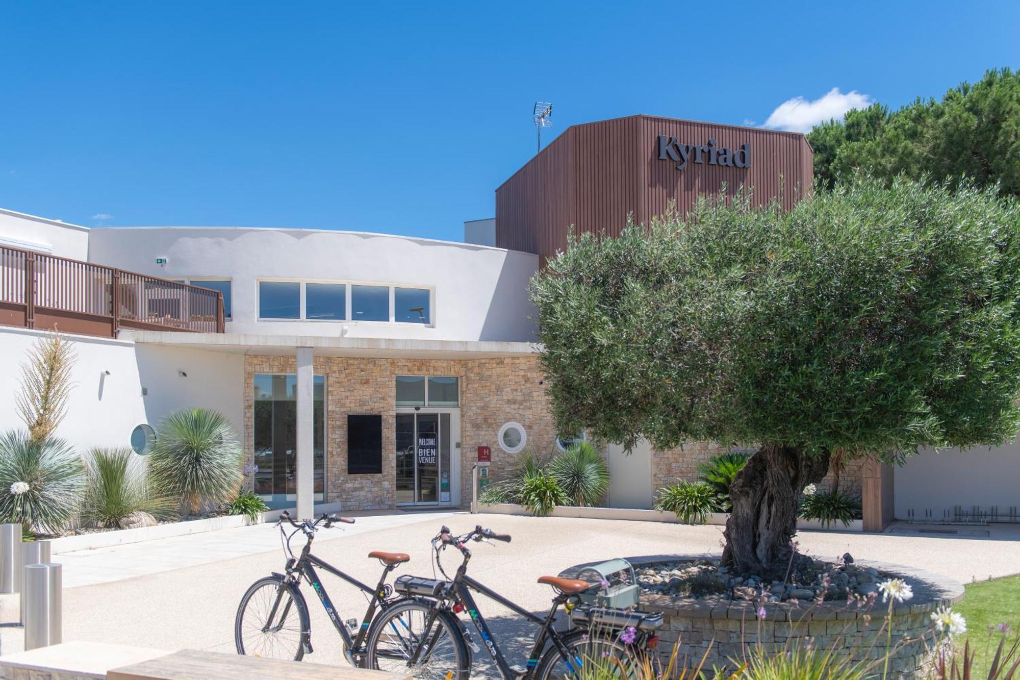Kyriad Montpellier Est - Lunel Люнель Экстерьер фото