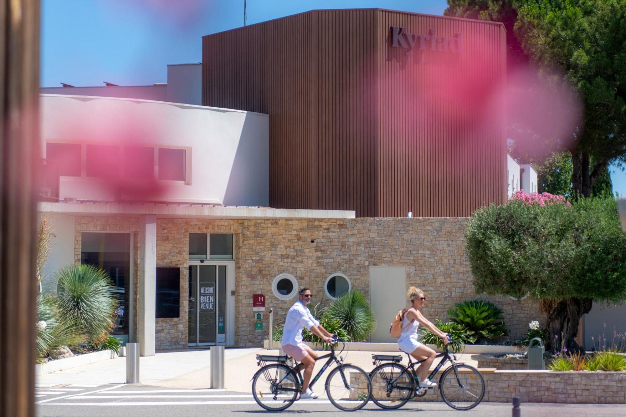 Kyriad Montpellier Est - Lunel Люнель Экстерьер фото