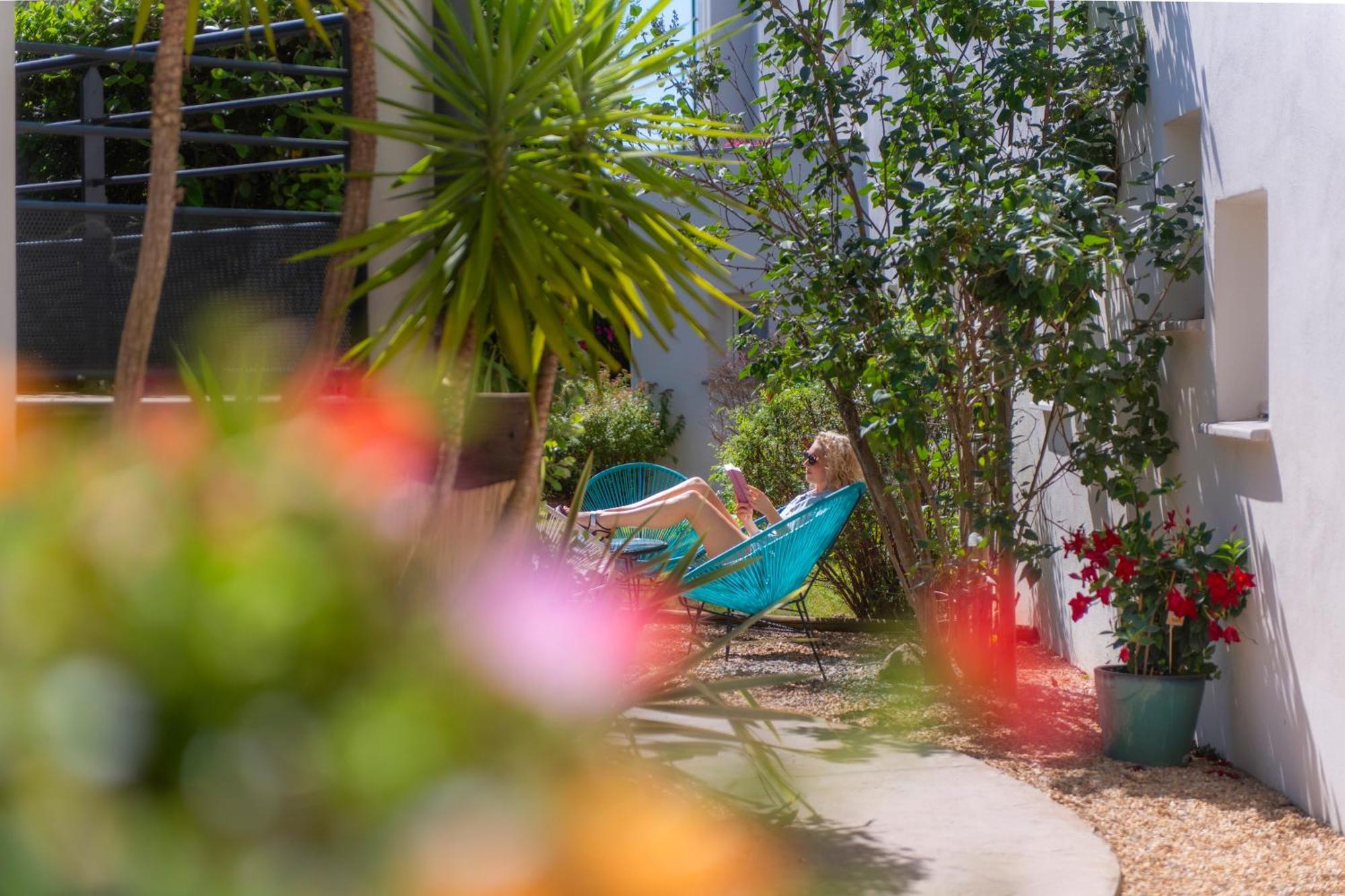 Kyriad Montpellier Est - Lunel Люнель Экстерьер фото