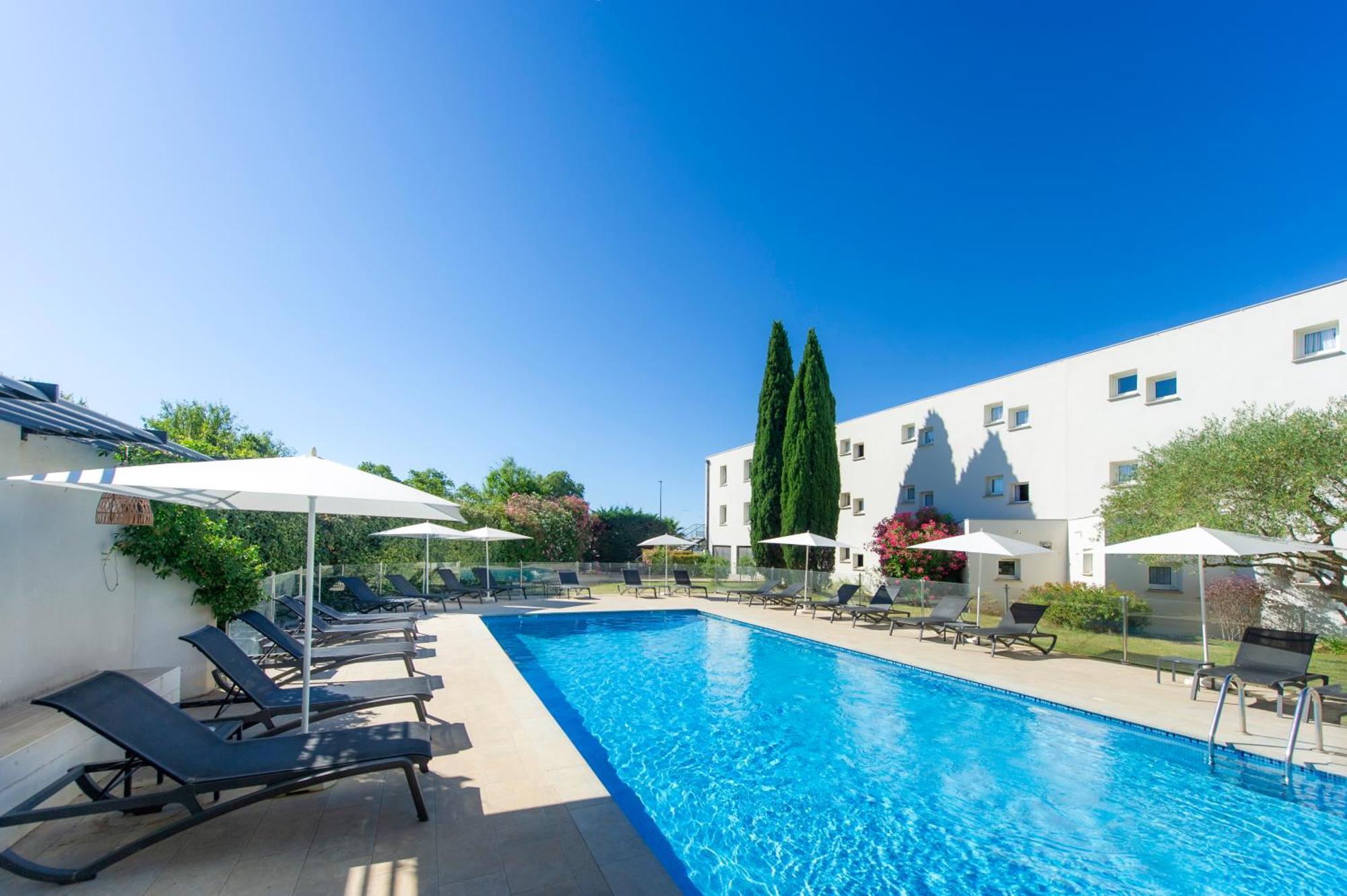 Kyriad Montpellier Est - Lunel Люнель Экстерьер фото