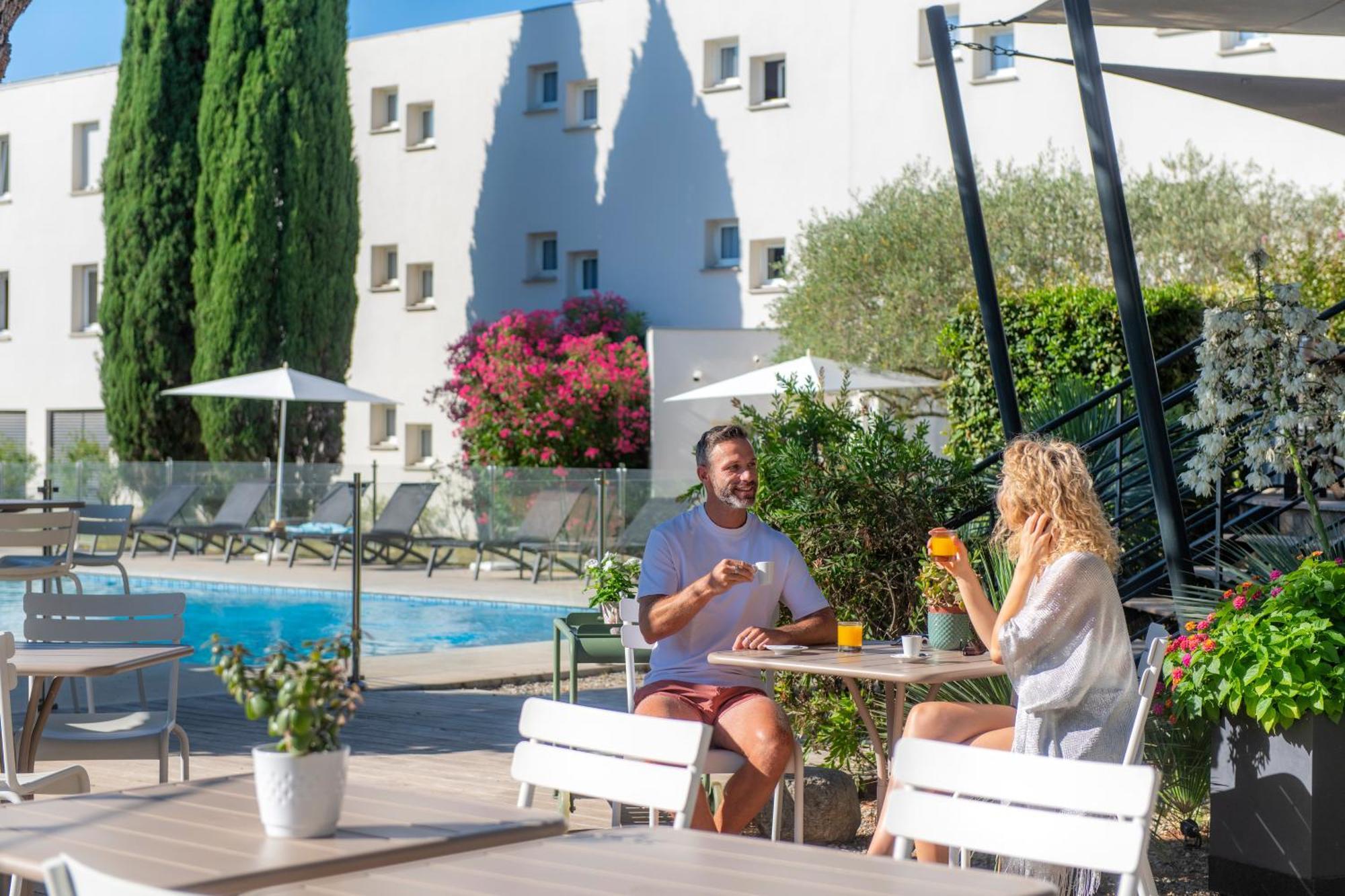 Kyriad Montpellier Est - Lunel Люнель Экстерьер фото