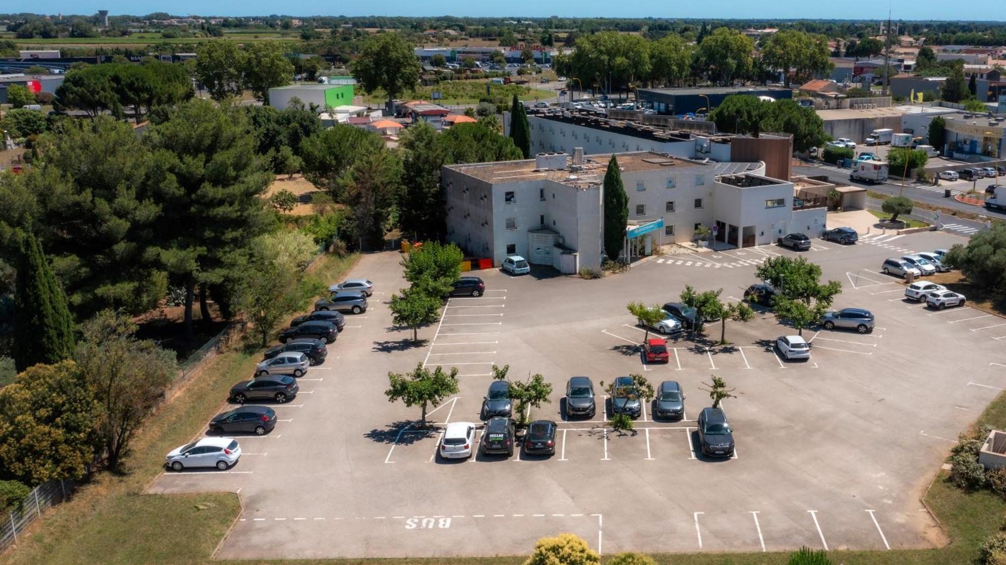 Kyriad Montpellier Est - Lunel Люнель Экстерьер фото