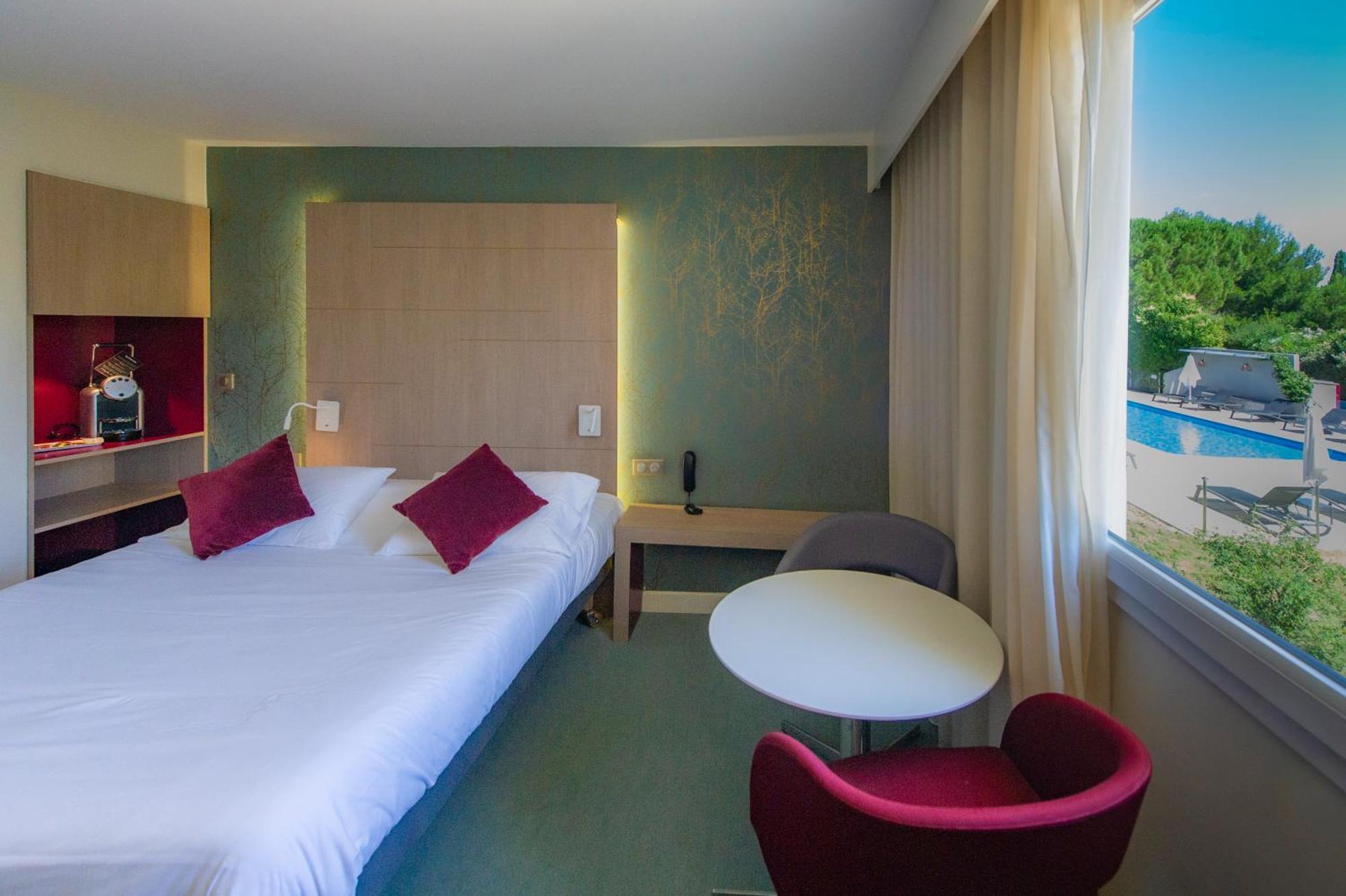 Kyriad Montpellier Est - Lunel Люнель Экстерьер фото